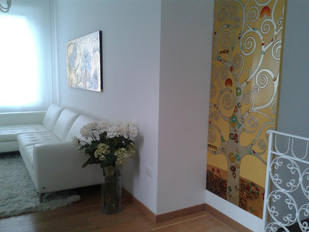Appartamento In Villa Пезаро Номер фото